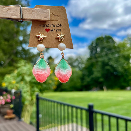 Velvet Bloom: A Touch of Vintage Elegance