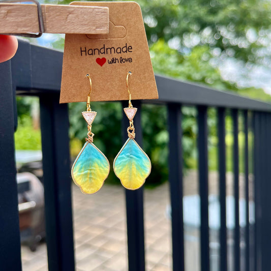 Sky and Sunshine Petal Drops