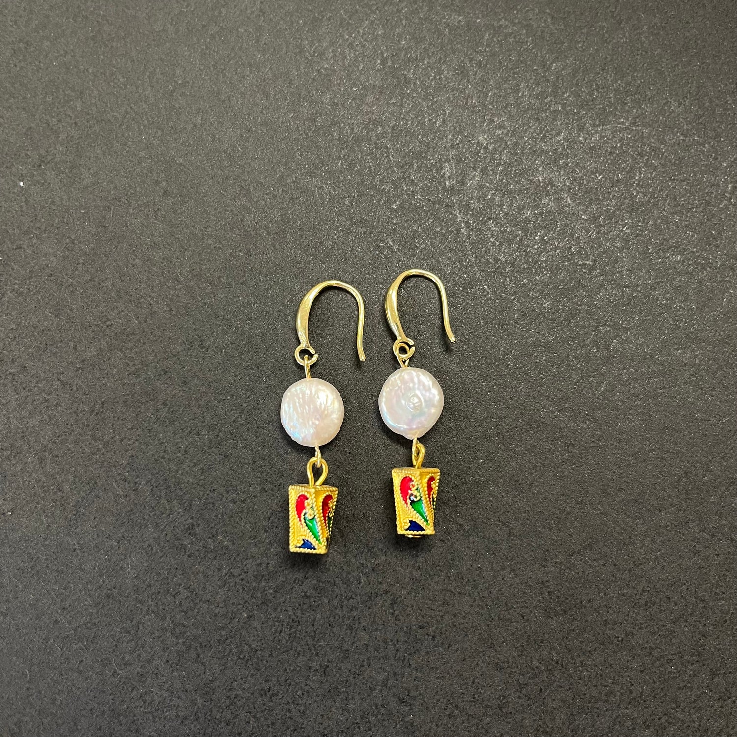 Pearl and natural stone earrings