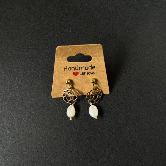 The Rose and Pearl Dangle Earrings