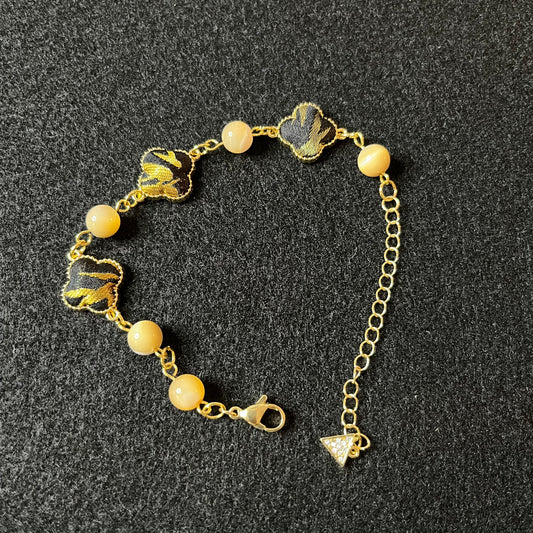 Midnight Clover & Pearl Bracelet